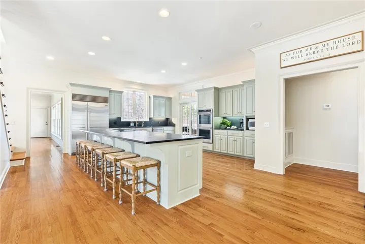 Kitchen +​​‌​​​​‌​​‌‌​‌‌​​​‌‌​‌​‌​‌​​​‌​​ island