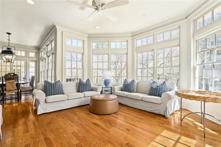Sun/sitting room
