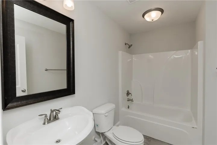 (ORIGINAL CONSTRUCTION PHOTOS)
Bathroom 3
