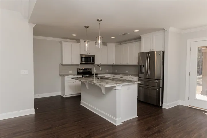 (ORIGINAL CONSTRUCTION PHOTOS)
Kitchen