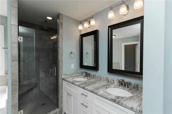 (ORIGINAL CONSTRUCTION PHOTOS)
Primary Bathroom