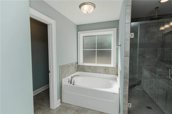 (ORIGINAL CONSTRUCTION PHOTOS)
Primary Bathroom