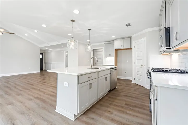 836 Bridge Street, Auburn, Alabama 36832