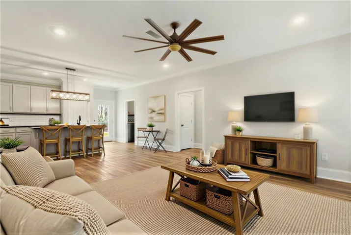 Digitally Staged 
(may not be to scale)