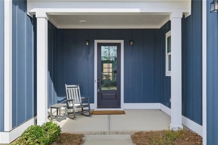Exterior Front Entry