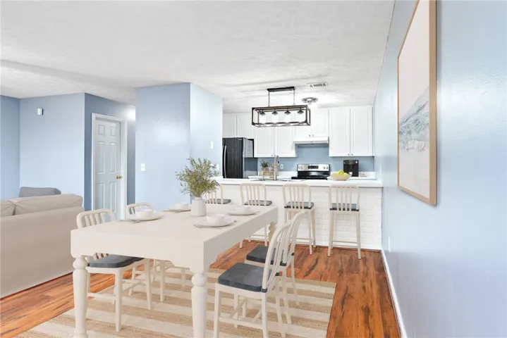 This image is virtually staged.