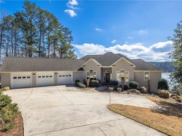 1689 River Oaks Drive, Jacksons Gap, Alabama 36861