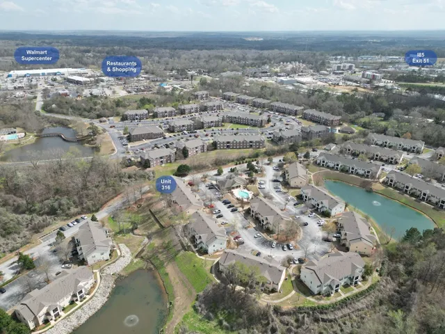 Convenient to shopping, Dining & I-85