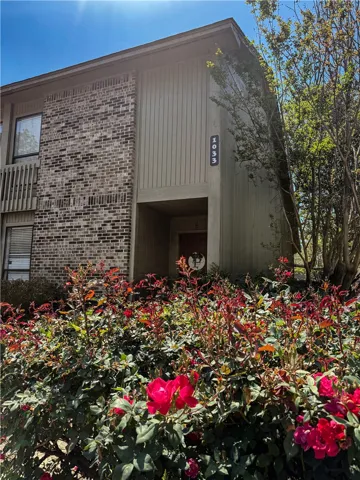 1033 Stonegate Drive E, Auburn, Alabama 36832