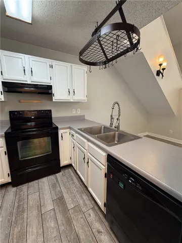1033 Stonegate Drive E, Auburn, Alabama 36832