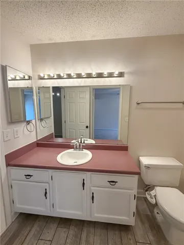 1033 Stonegate Drive E, Auburn, Alabama 36832