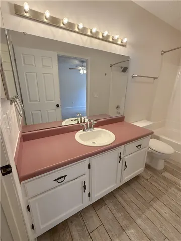 1033 Stonegate Drive E, Auburn, Alabama 36832