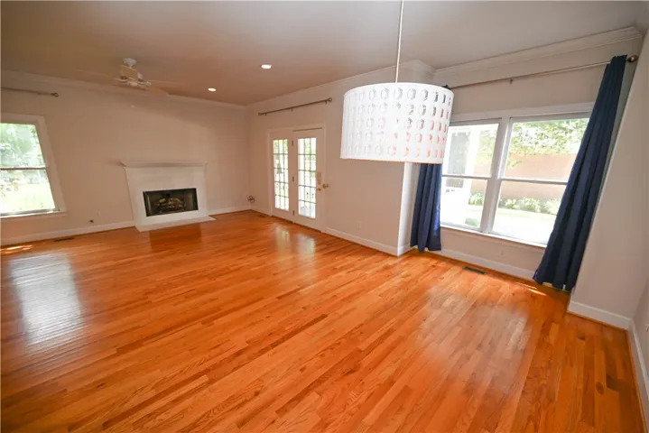 125 Charleston Place, Auburn, Alabama 36830