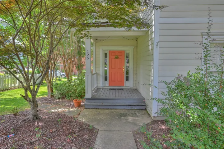 125 Charleston Place, Auburn, Alabama 36830