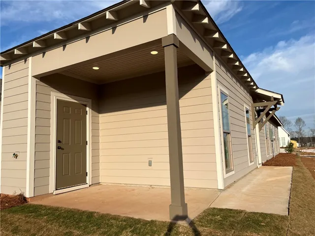 The Duette 4E on lot 72 by Holland Homes LLC. All plans, pricing, and specifications are subject to change without notice.