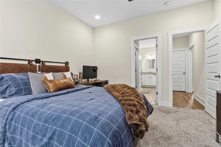 716 Cyprus Cove Drive, Auburn, Alabama 36830