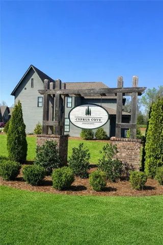 716 Cyprus Cove Drive, Auburn, Alabama 36830