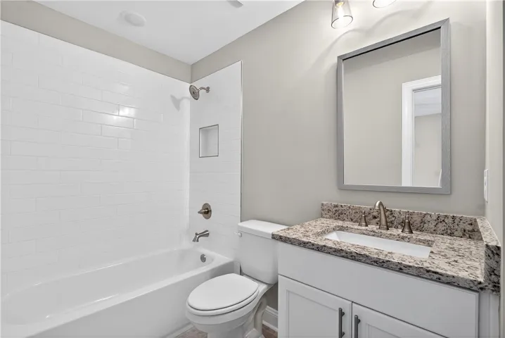3533 Dickson Place Drive, Auburn, Alabama 36801