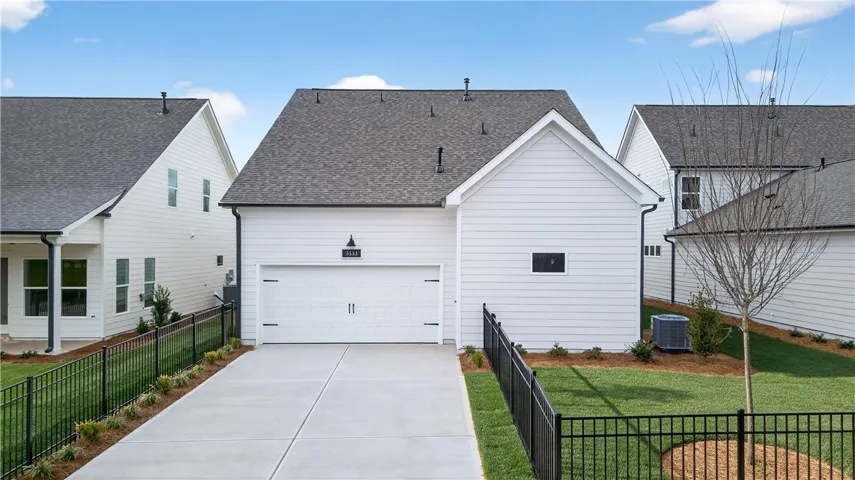 3533 Dickson Place Drive, Auburn, Alabama 36801