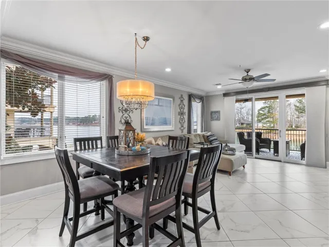 end unit with extra bright windows