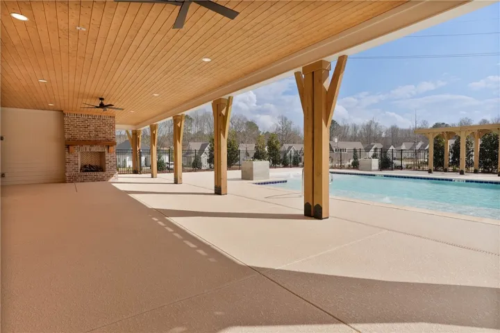 Clubhouse Covered Porch