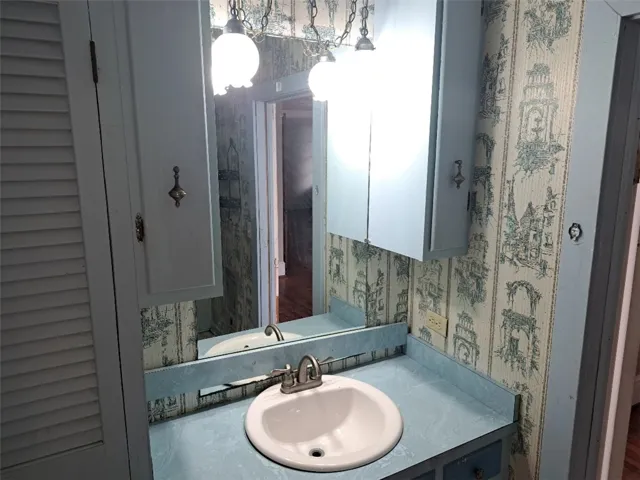 33 Railroad Avenue, Notasulga, Alabama 36866