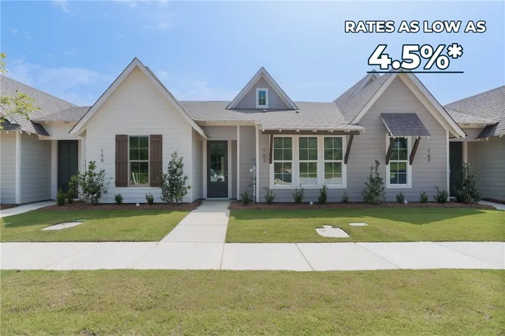 *Rate and incentive eligibility vary by home and financing terms. Restrictions apply.