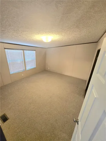 Oversize Primary Bedroom