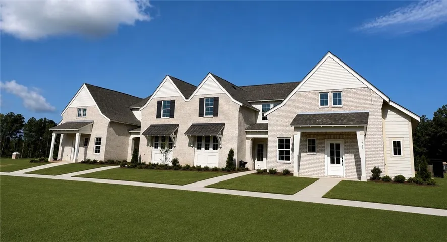 1740 Woodland Pines Lane 279, Auburn, Alabama 36830