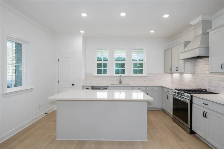1738 Woodland Pines Lane 280, Auburn, Alabama 36830