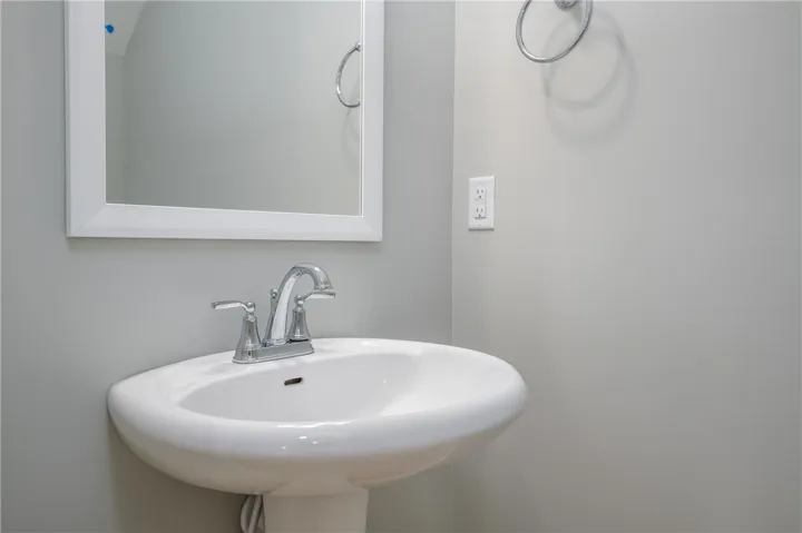 1738 Woodland Pines Lane 280, Auburn, Alabama 36830