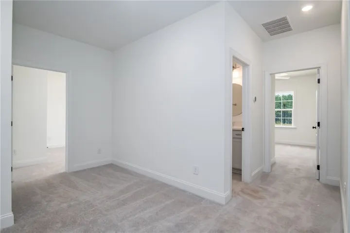 1738 Woodland Pines Lane 280, Auburn, Alabama 36830