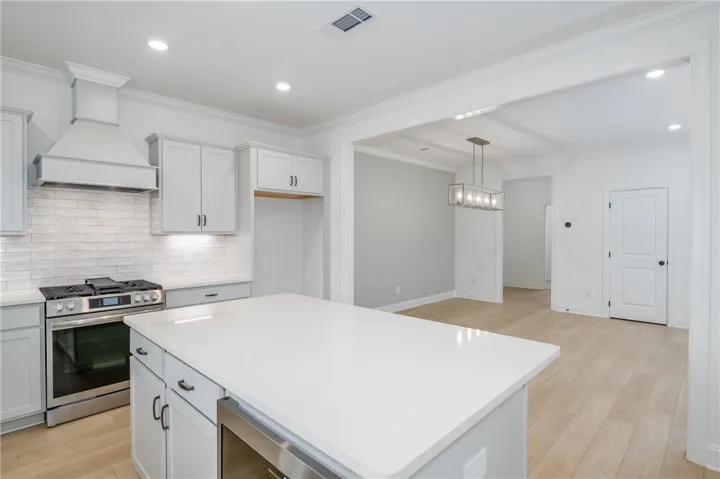 1738 Woodland Pines Lane 280, Auburn, Alabama 36830