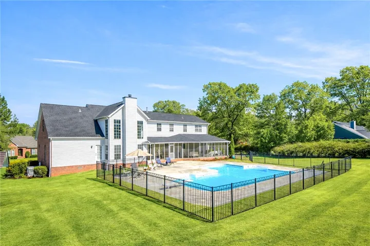 2447 Oakwoods Lane, Alexander City, Alabama 35010