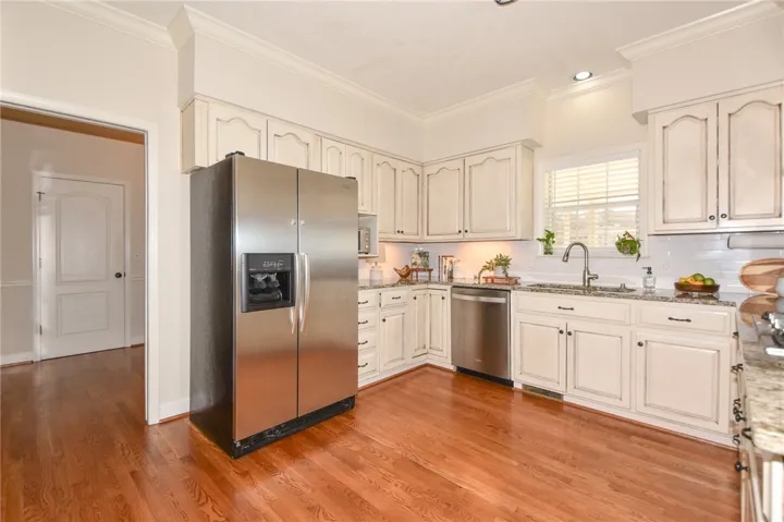 2447 Oakwoods Lane, Alexander City, Alabama 35010