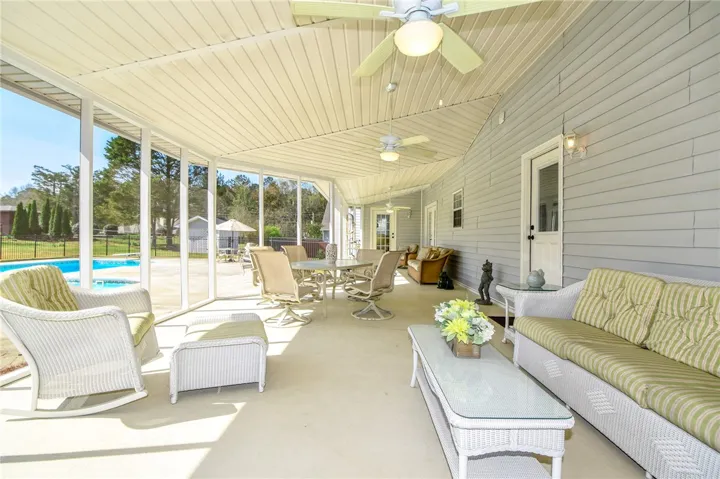 2447 Oakwoods Lane, Alexander City, Alabama 35010