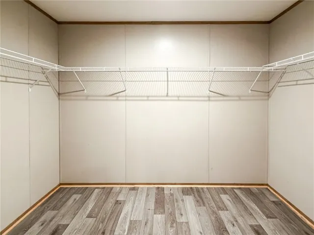primary en-suite bath - large walk in closet