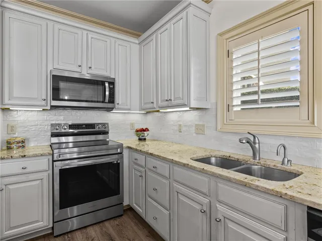 395 Sunset Point Drive 101, Dadeville, Alabama 36853