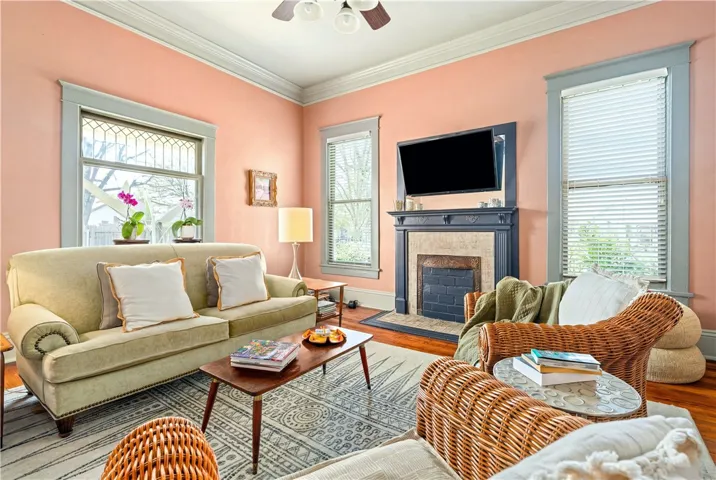 Front study featuring large window w/lead transom.