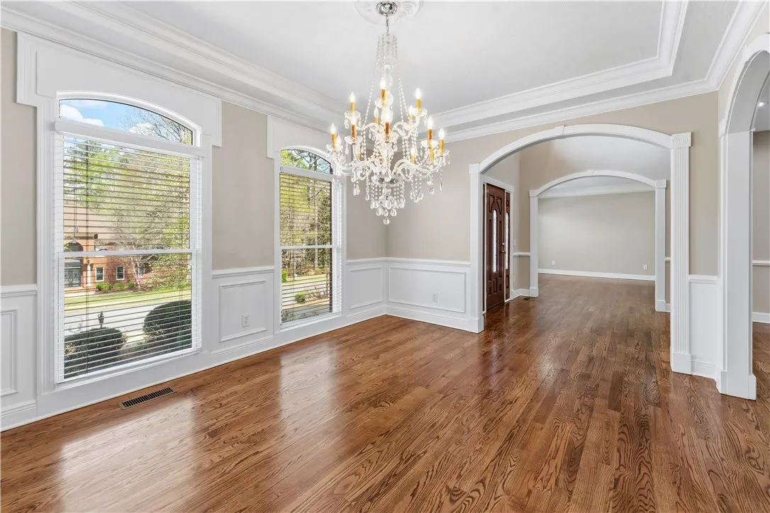 Formal Dining