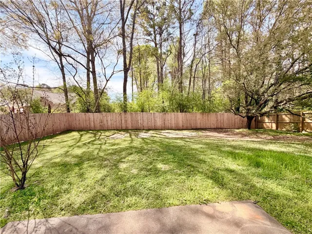 Beautiful Fully Fenced Back Yard