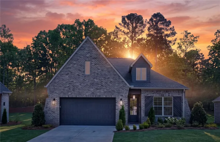 585 Windsor Drive, Opelika, Alabama 36801