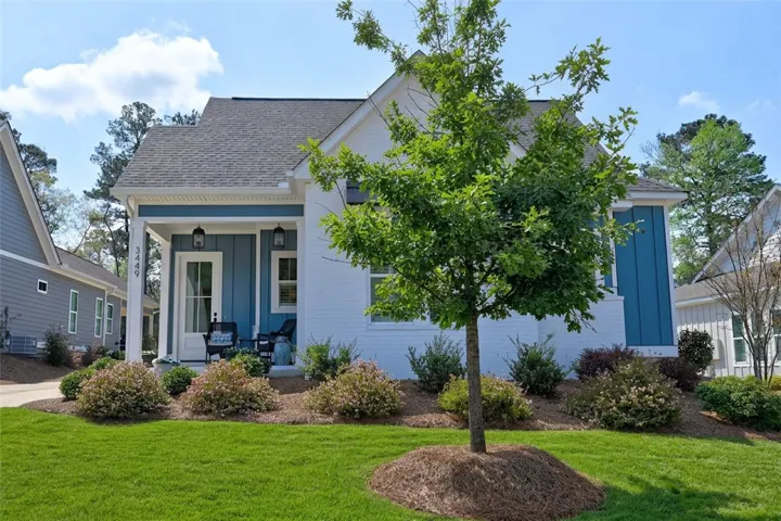 Welcome to 3449 Eagle Trail!