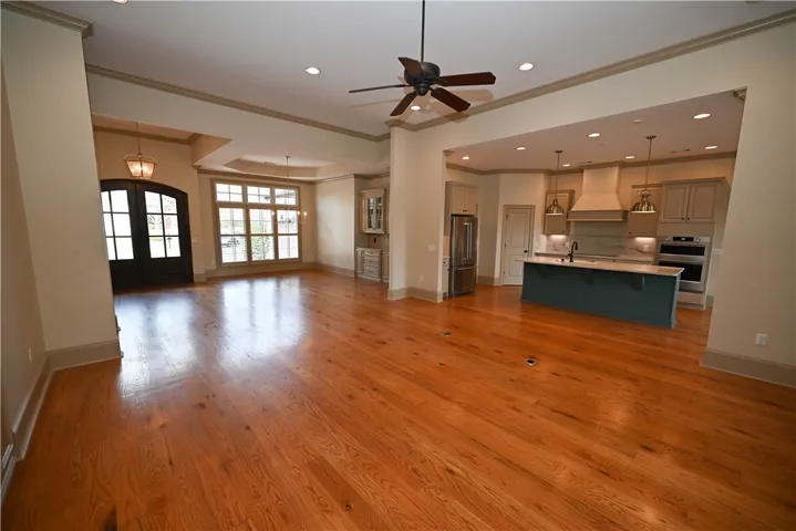 Entrance foyer, dining area, living area leading to the kitchen!