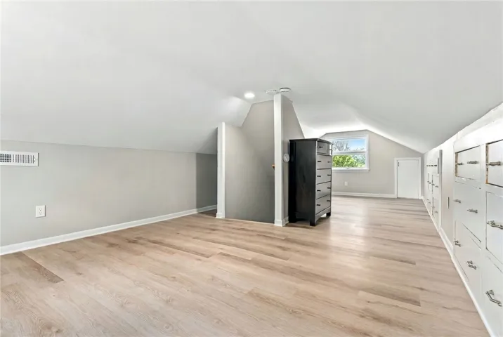 Upstairs Bonus Room