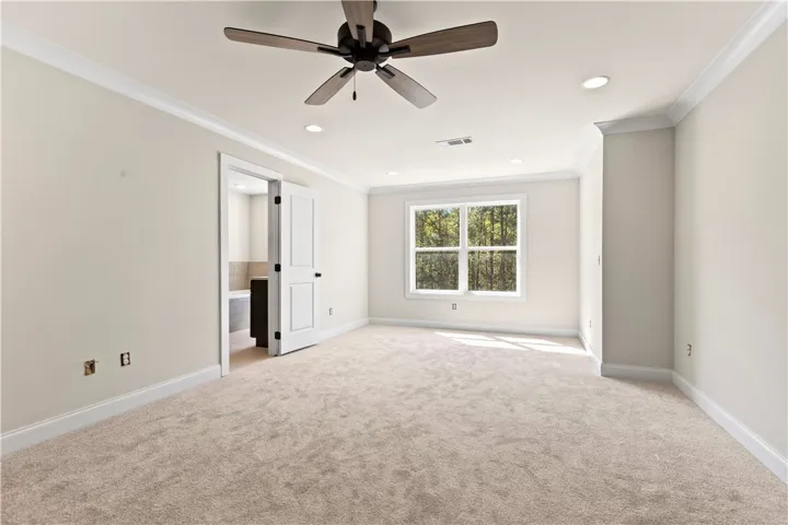 Primary Bedroom w/sitting area