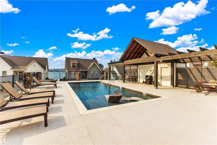 61 Hideaway Drive, Dadeville, Alabama 36853