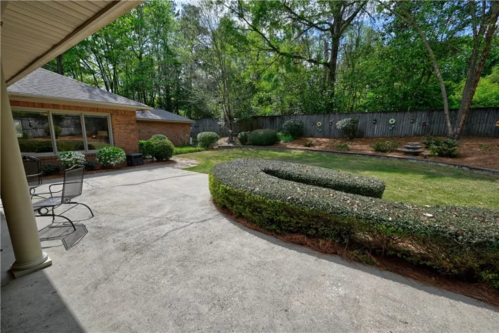 Beautiful shrubbery all around.