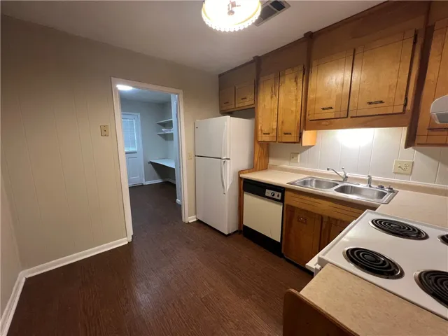 100 side kitchen view 2
(pic from before tenants moved in)