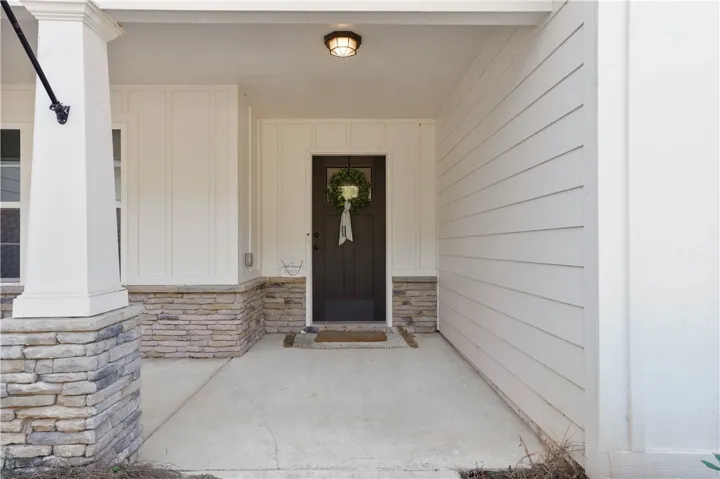 Covered Front Entry Way